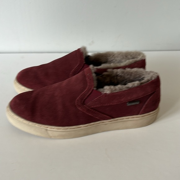 Cougar Women’s 7 Burgundy Slip-On Shoes Cozy Suede Shearling Warm Fall Spring - Picture 4 of 9